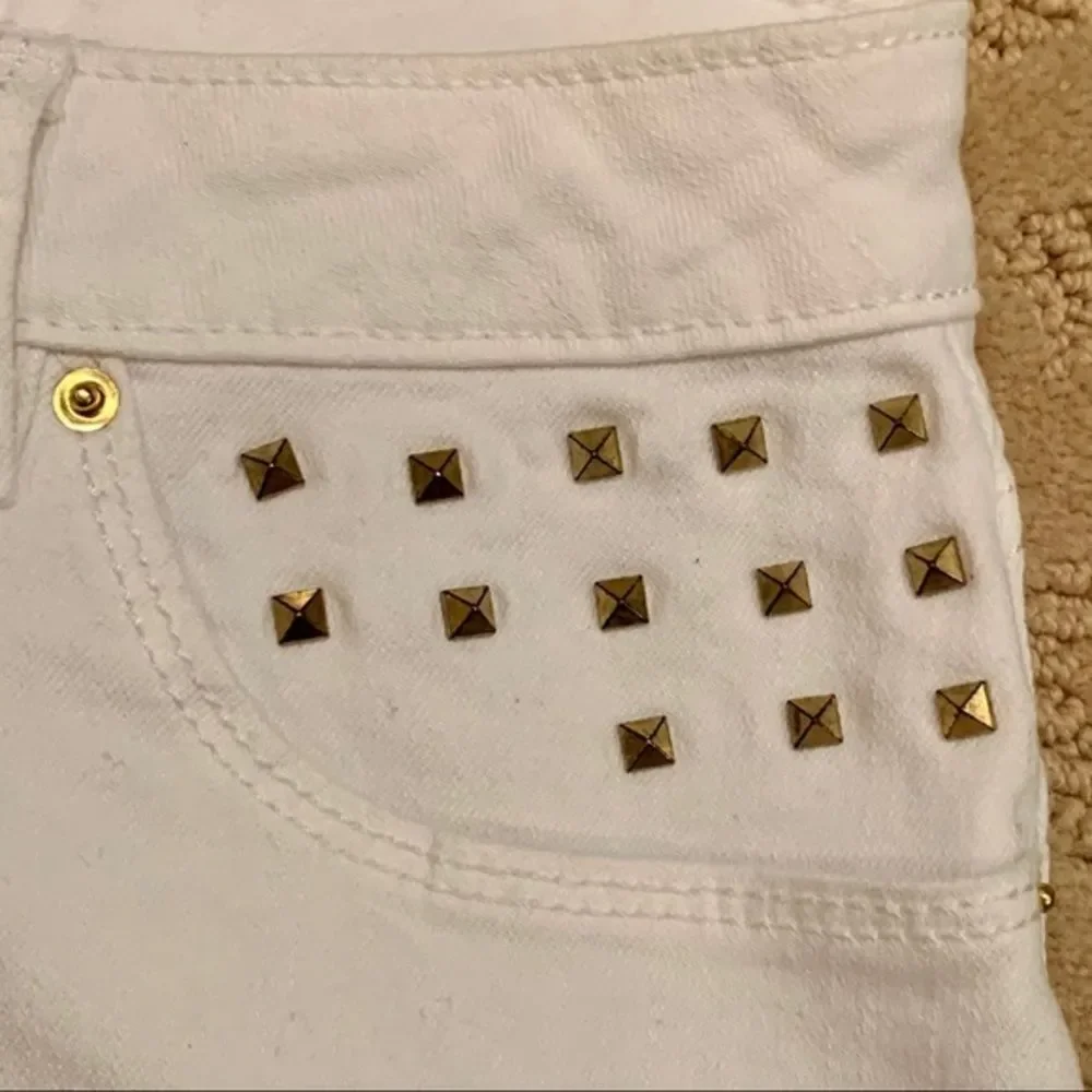 Apt 9 White‎ Denim Shorts 12